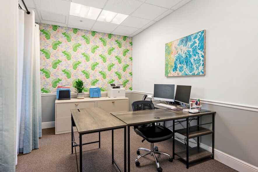 More Photos Of 9681 Gladiolus Dr, Fort Myers Coworking Space