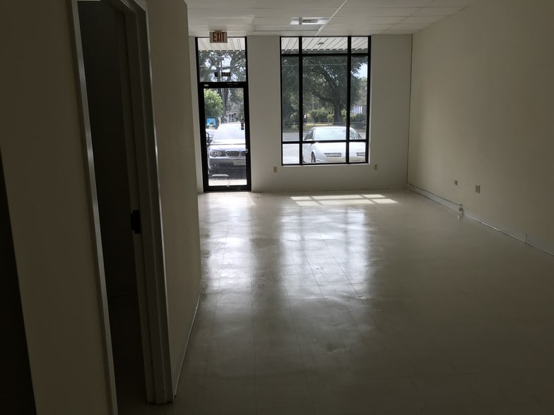 More Photos Of 5022 W Fairfield Dr, Pensacola Office For Lease
