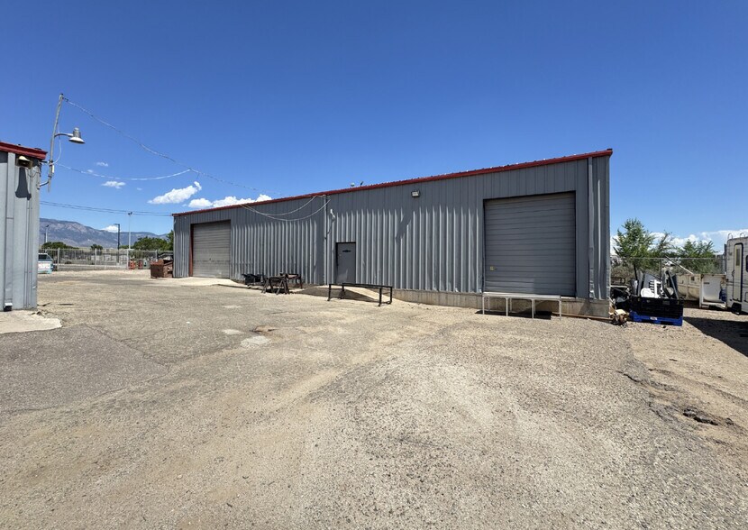 More Photos Of 4914 Pan American Fwy NE, Albuquerque Manufacturing For Sale