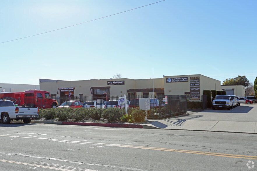 More Photos Of 1541-1559 Palma Dr, Ventura Warehouse For Lease