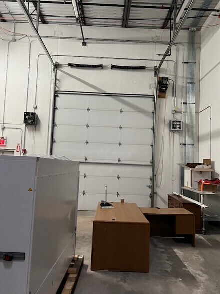 More Photos Of 2600 Beverly Dr, Aurora Light Distribution For Sale