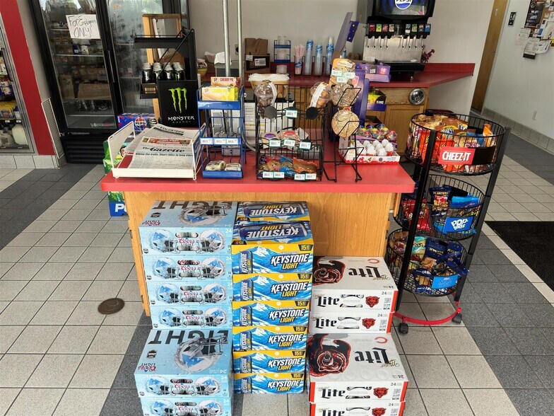 More Photos Of 12180 Center Rd, Durand Service Station For Sale