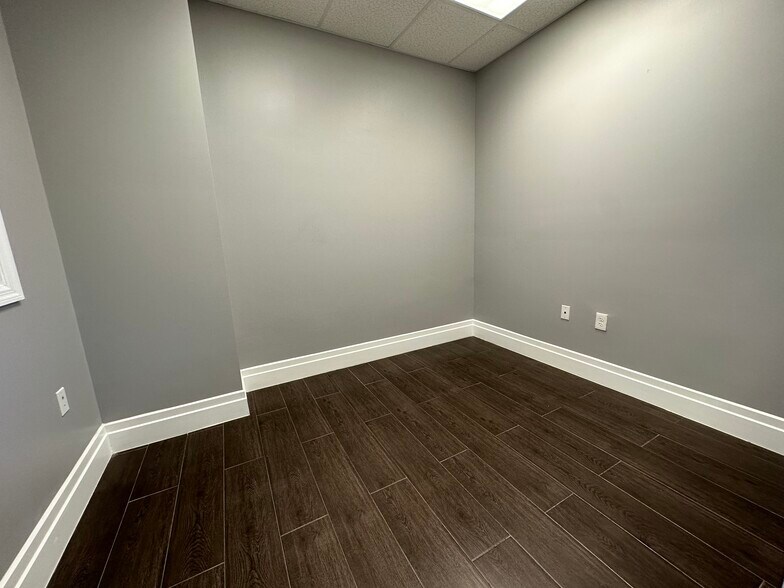 More Photos Of 7451 Wiles Rd, Coral Springs Medical For Lease