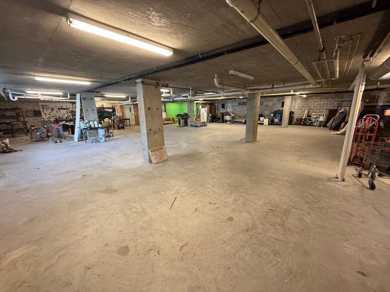 More Photos Of 128 S Beach St, Daytona Beach Apartments For Lease