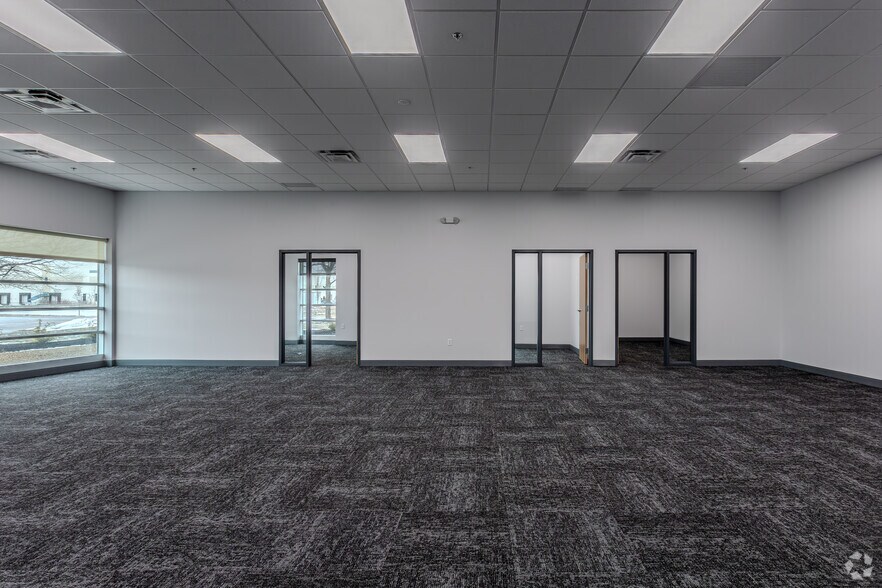 More Photos Of 3400 Southpark Pl, Grove City Warehouse For Lease