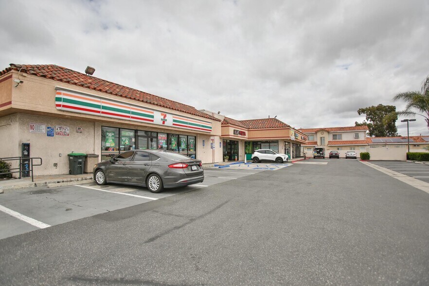 More Photos Of 13450-13472 Goldenwest St, Westminster Convenience Store For Sale