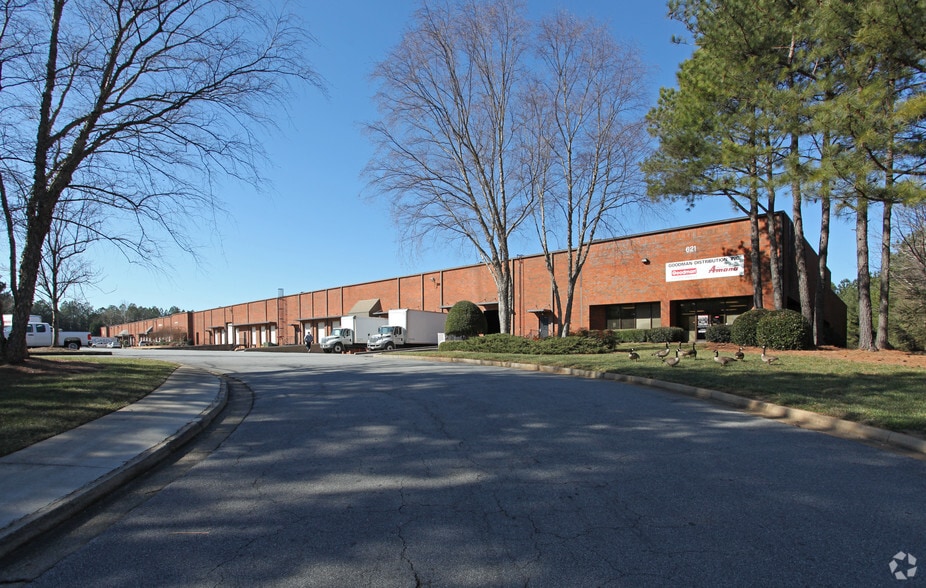 More Photos Of 621 Hurricane Shoals Rd, Lawrenceville Warehouse For Lease