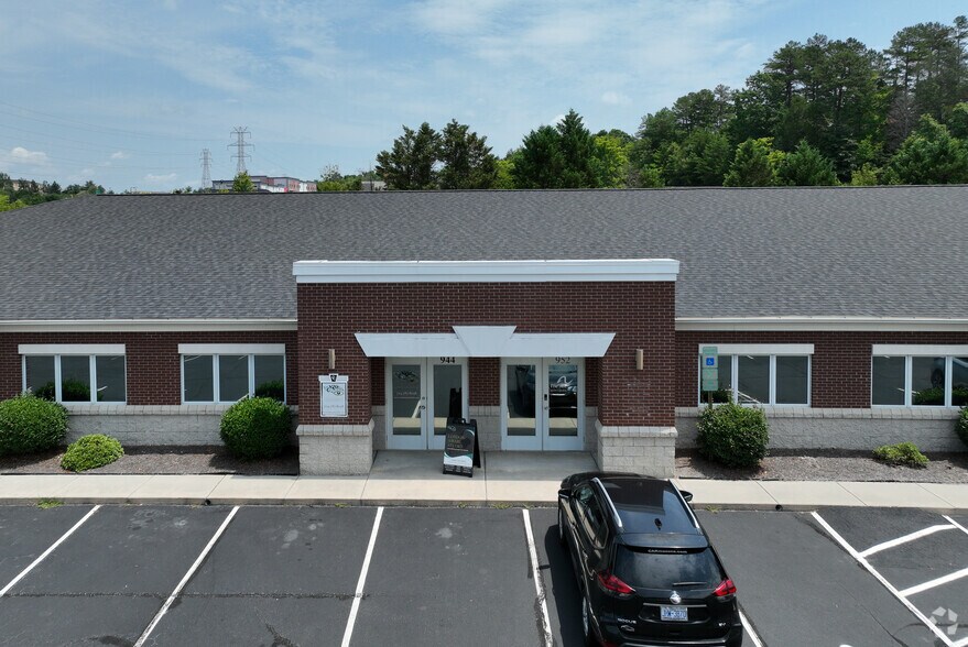 More Photos Of 936-964 Copperfield Blvd, Concord Office For Lease