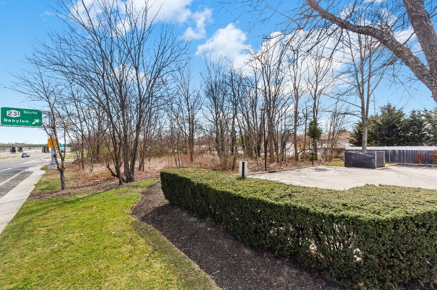 More Photos Of 986-990 Sunrise Hwy, Babylon Medical For Sale