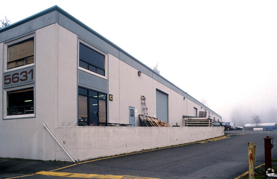 Primary Photo Of 5631 208th St SW, Lynnwood Warehouse For Lease