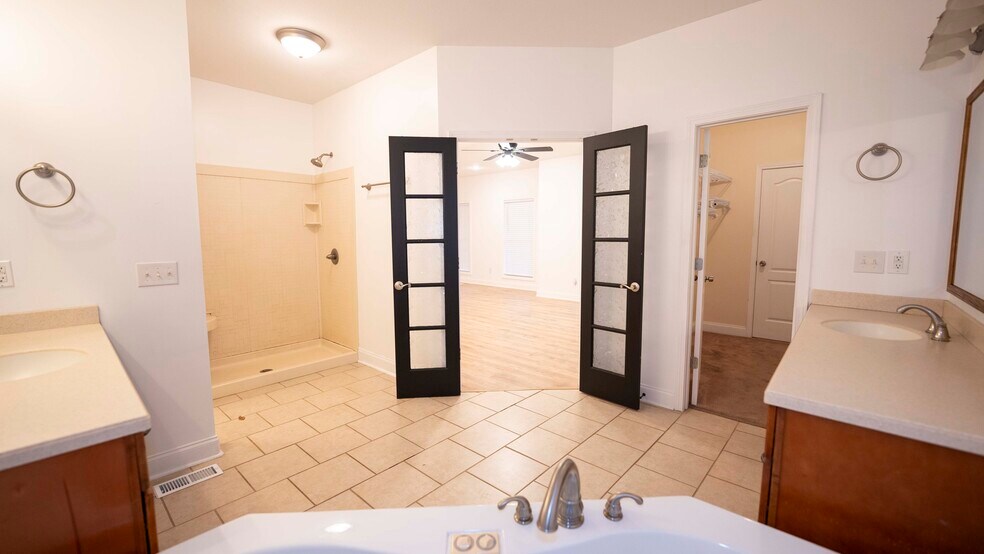 More Photos Of 1646 E Wesley Chapel Rd, Byron Land For Sale