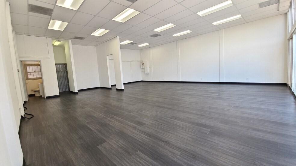 More Photos Of 969 N Hill St, Los Angeles Storefront For Lease