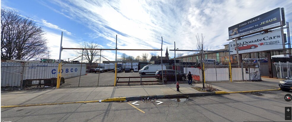 More Photos Of 1445 Commerce Ave, Bronx Industrial For Lease