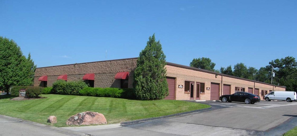 Primary Photo Of 16201-16233 Westwoods Business Park, Ellisville Warehouse For Lease