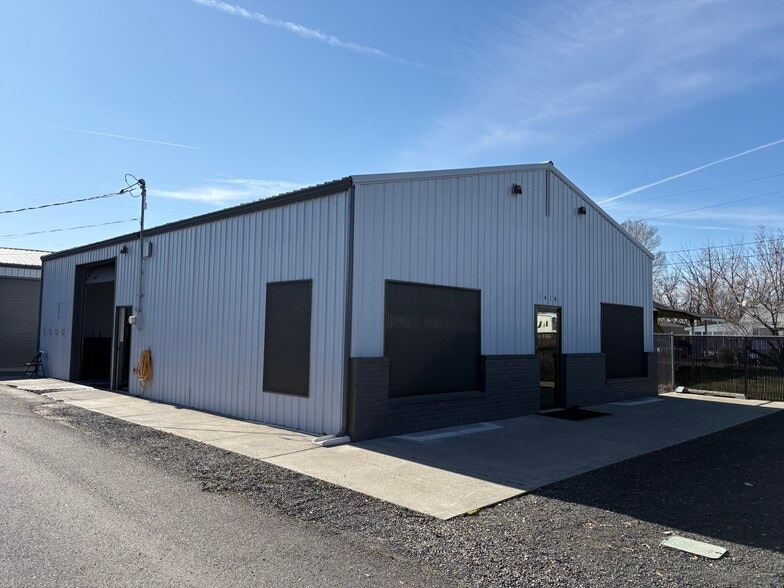 Primary Photo Of 1416 W Ainsworth Ave, Pasco Industrial For Sale