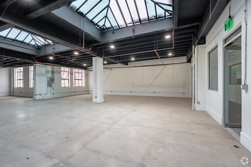 More Photos Of 714 S Hill St, Los Angeles Loft Creative Space For Lease