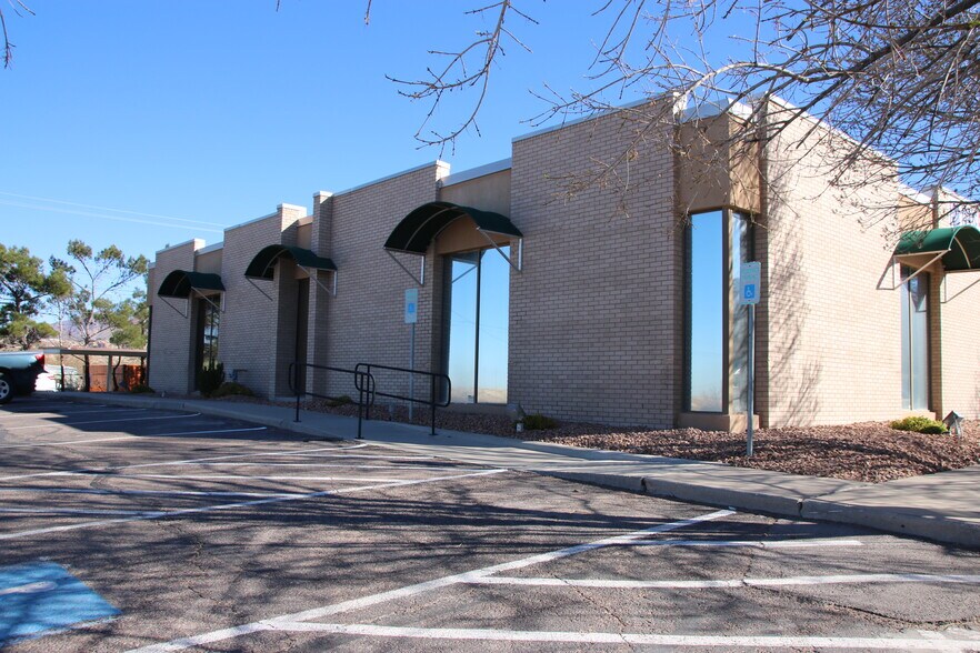More Photos Of 444 Executive Center Blvd, El Paso Unknown For Lease