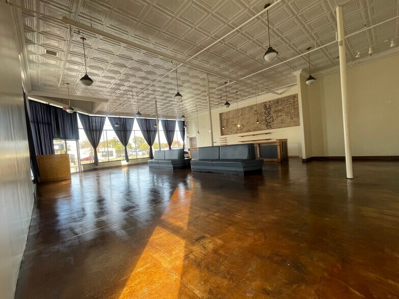 More Photos Of 2636 E 11th St, Tulsa Hotel For Lease