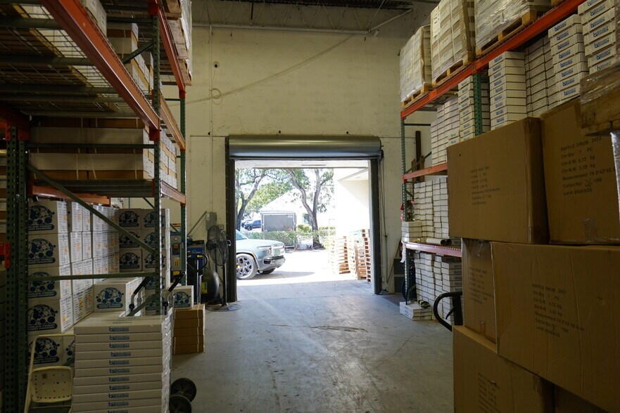 More Photos Of 2150 NW 33rd St, Pompano Beach Warehouse For Sale