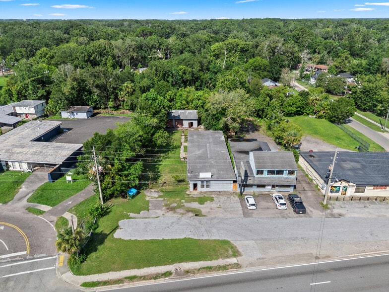 Primary Photo Of 7262 Lem Turner Rd, Jacksonville Auto Repair For Sale