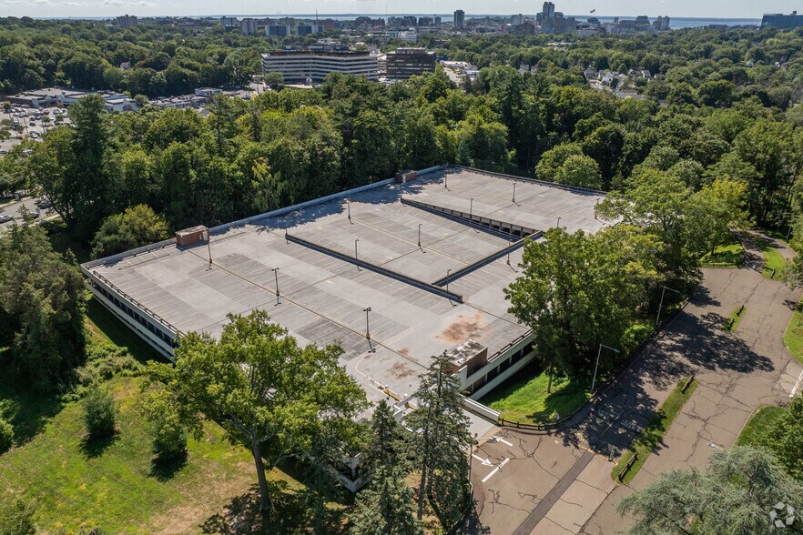 More Photos Of 120 Long Ridge Rd, Stamford Office For Lease