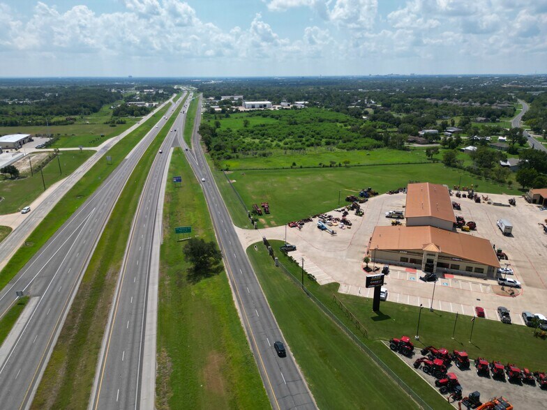 More Photos Of N EARL RUDDER FREEWAY TX, Bryan Land For Sale