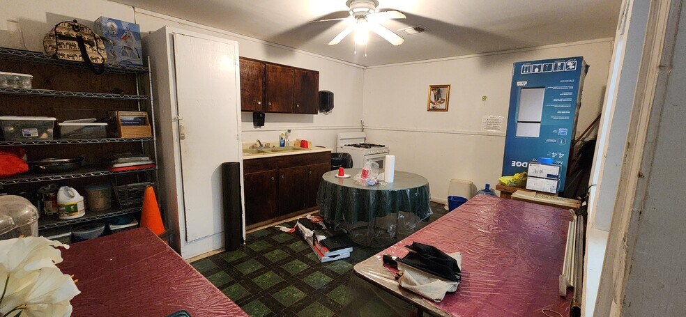 More Photos Of 5221 Park Village Dr, Houston Religious Facility For Lease