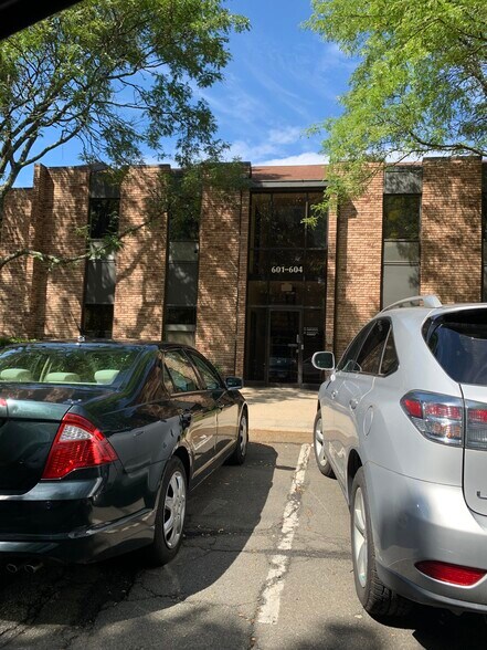 More Photos Of 55 Old Nyack Tpke, Nanuet Office For Sale