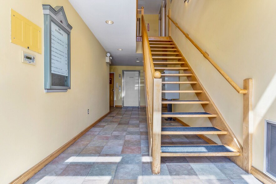 More Photos Of 491 Maple St, Danvers Office For Sale