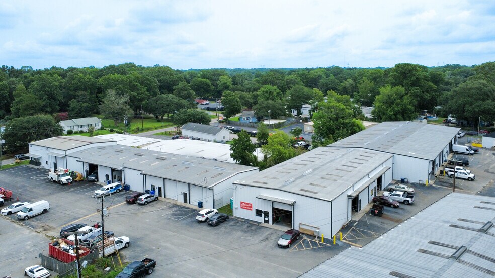 Primary Photo Of 1939 Belgrade Ave, Charleston Warehouse For Lease