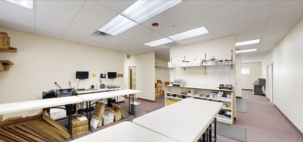 More Photos Of 1271 Port Dr, Clarkston Office For Sale