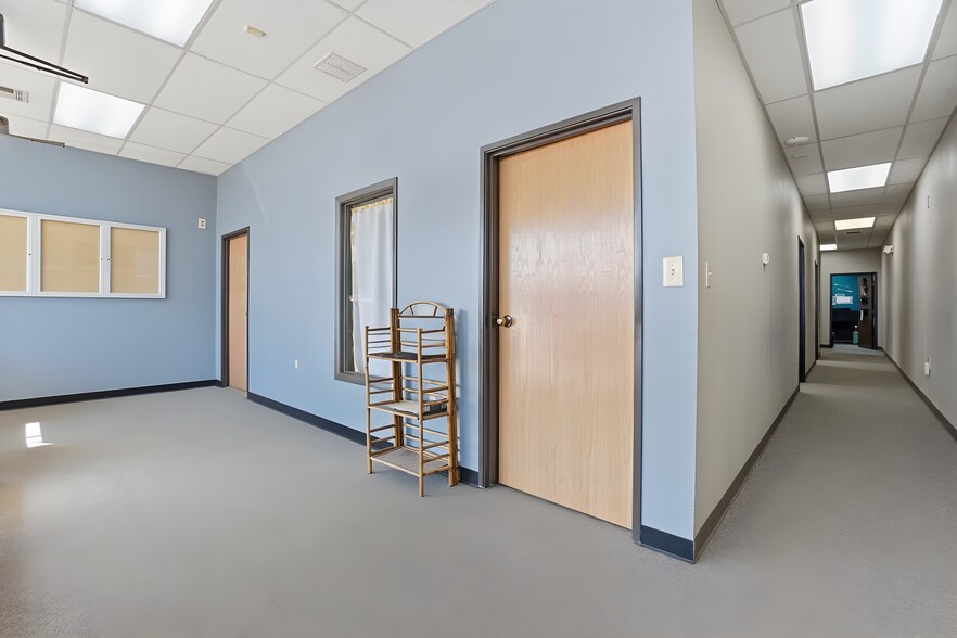 More Photos Of 317 SW C Ave, Lawton Office For Lease