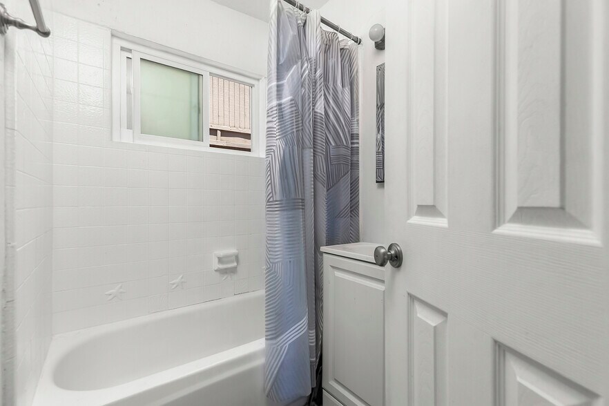 More Photos Of 4225-4227 Whittier St, San Diego Apartments For Sale