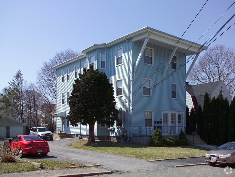 Primary Photo Of 10 Exeter St, Taunton Apartments For Sale