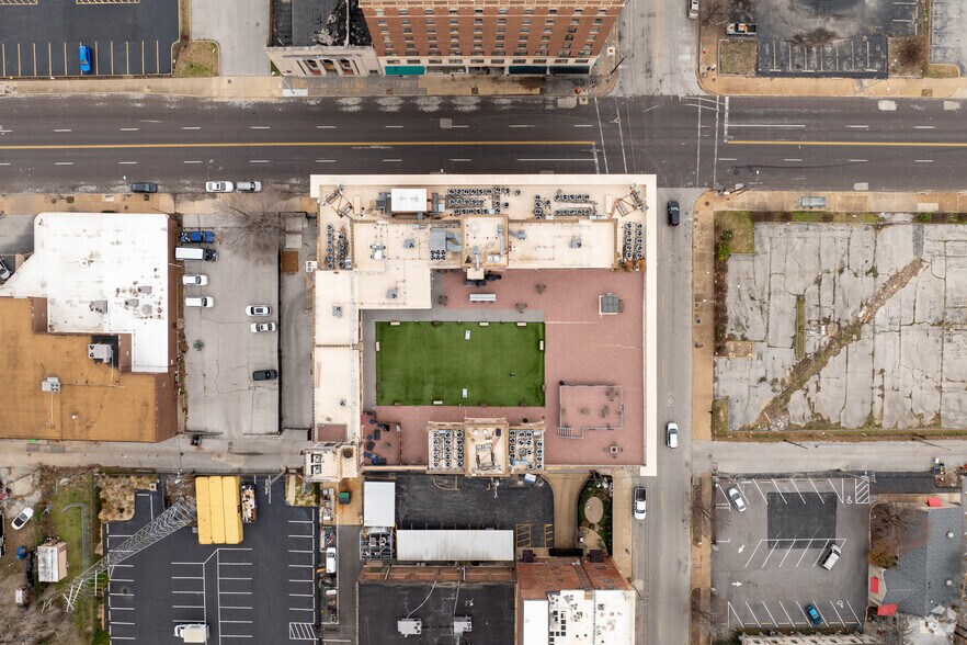 More Photos Of 625 N Euclid Ave, Saint Louis Apartments For Lease