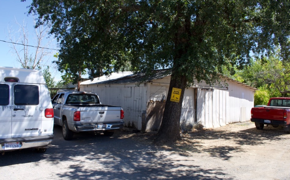 More Photos Of 5243 Poplar Ave, Anderson Apartments For Sale