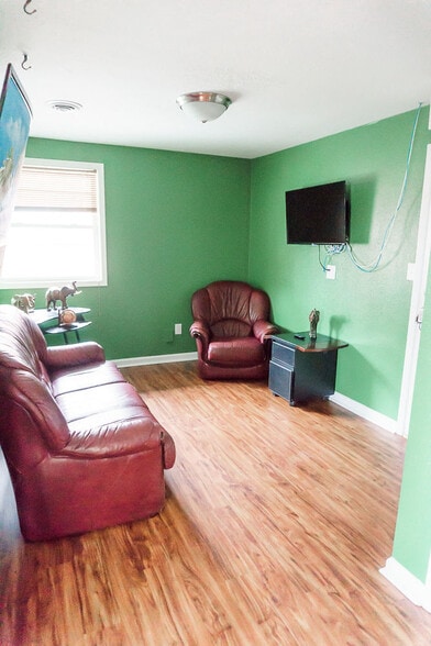 More Photos Of 21821 Libby Rd, Bedford Office For Sale