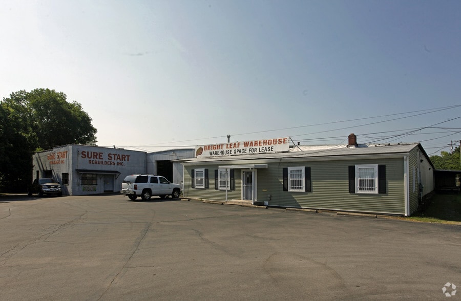 Primary Photo Of 1138 College St, Clarksville Warehouse For Lease
