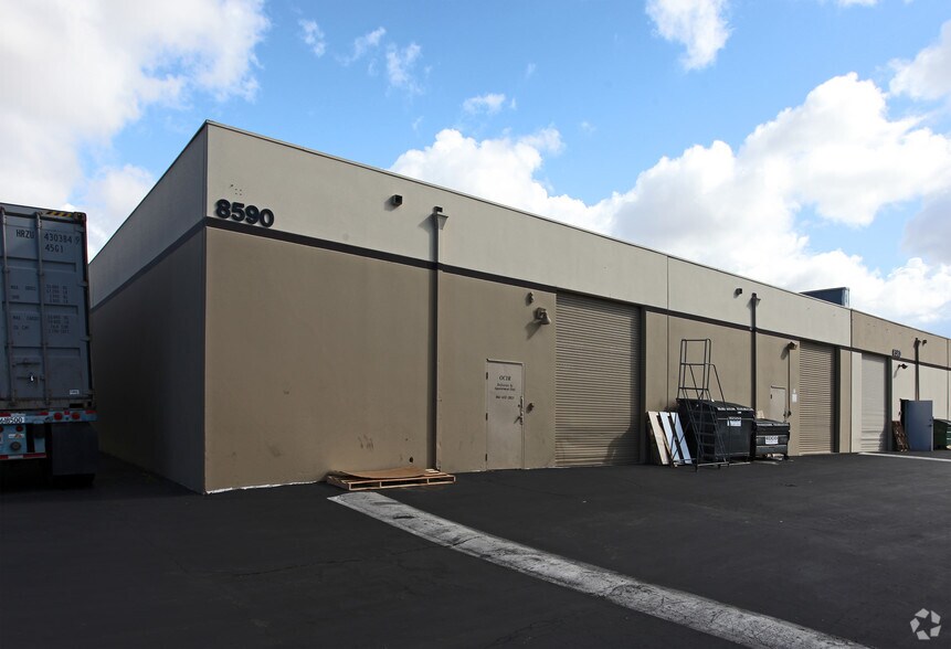 More Photos Of 8590 Production Ave, San Diego Manufacturing For Lease