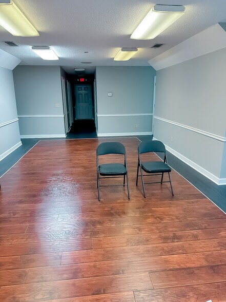 More Photos Of 2601 Sandy Plains Rd, Marietta Office For Sale
