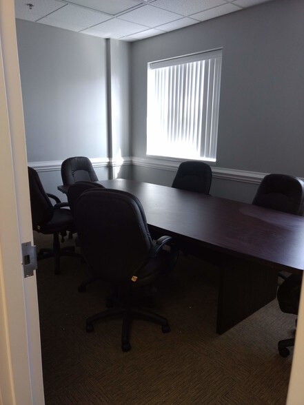 More Photos Of 2919 Breezewood Ave, Fayetteville Office For Sale