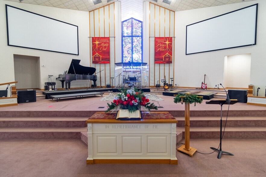 More Photos Of 906 Trimmier Rd, Killeen Religious Facility For Sale