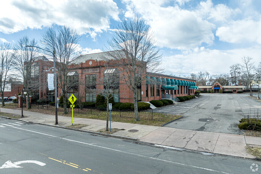 Primary Photo Of 417-429 Franklin Ave, Hartford Medical For Lease