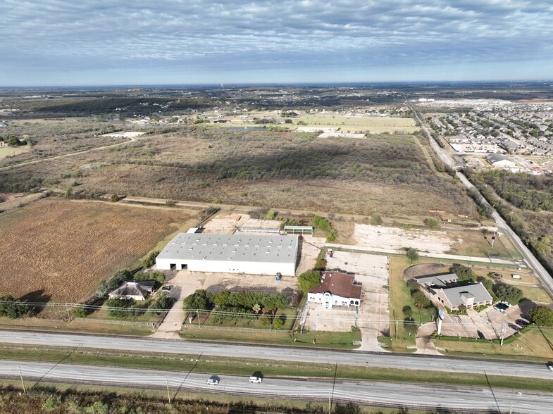 More Photos Of 1980 SW Wilshire Blvd, Burleson Warehouse For Sale