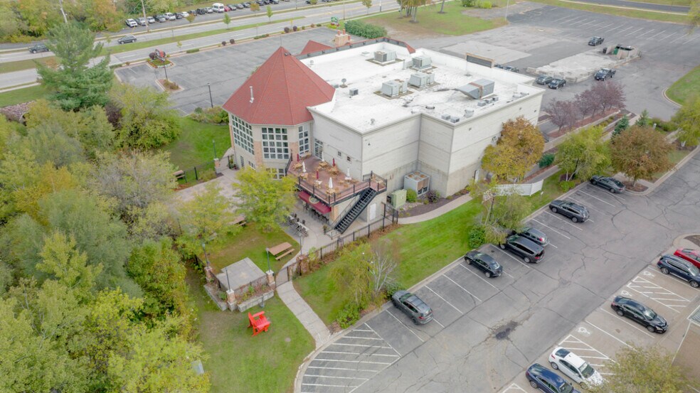 More Photos Of 2305 Sherman St, Wausau General Retail For Sale