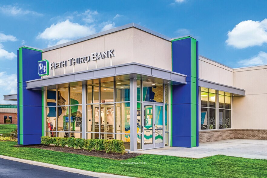 Primary Photo Of 5343 Murfreesboro Rd, La Vergne Bank For Sale