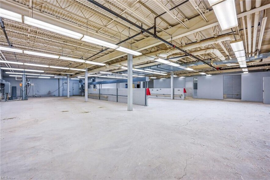 More Photos Of 1610 Hubbard Thomas Rd, Hubbard Office For Lease