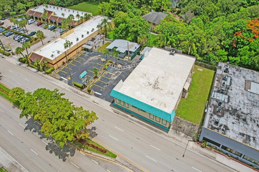 More Photos Of 5870 Stirling Rd, Hollywood Auto Repair For Lease