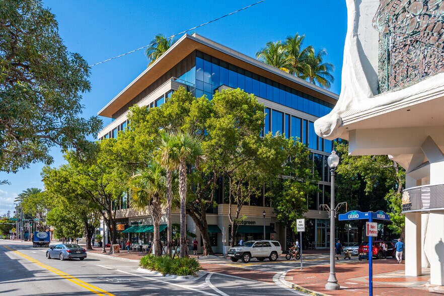 More Photos Of 3350 Virginia St, Coconut Grove Office For Lease