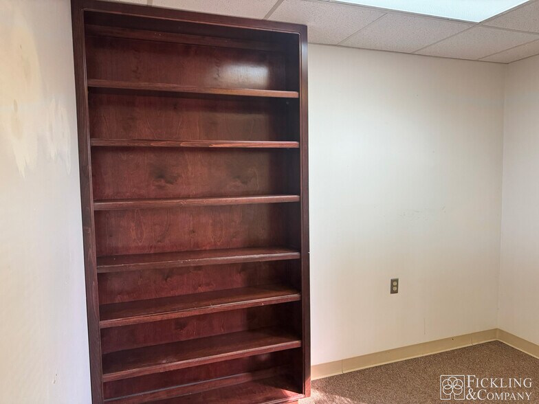 More Photos Of 123 Sparta Hwy, Eatonton Medical For Sale